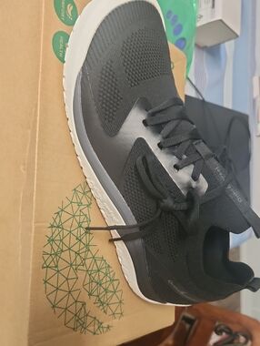 Orthocomfoot 11.5 W EU45 wide orthotic sneakers brand new in box zero drop